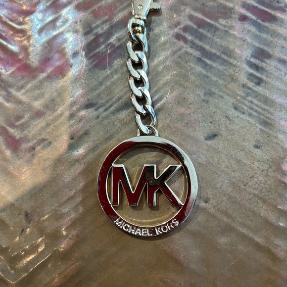 Michael Kors mk replacement bag charm hang tag 
gold tone. - Picture 2 of 5